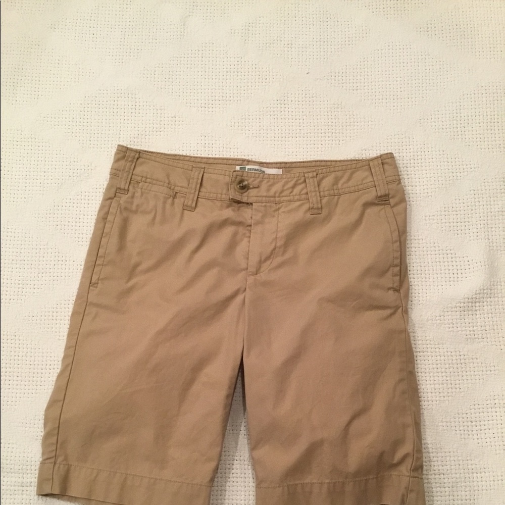 🆕 GAP BERMUDA SHORTS 🏖 - Picture 3 of 7